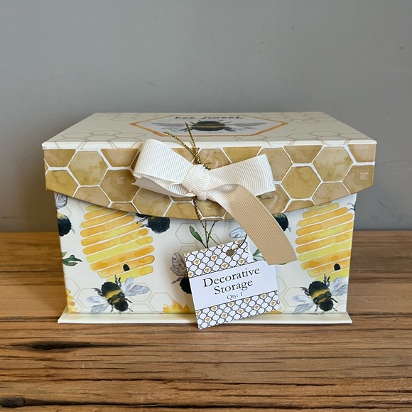 NWT large rectangular storage box - Picture 2 of 8